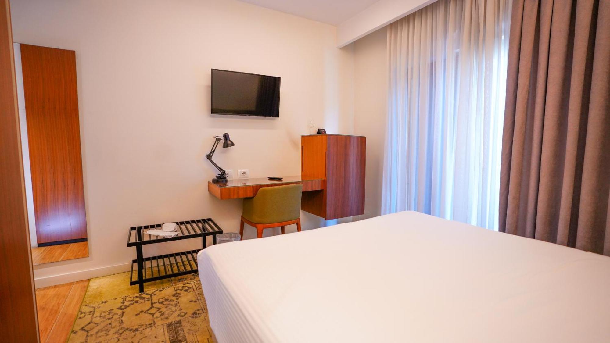 Hotel Theatro- City Center Tirana Exteriér fotografie
